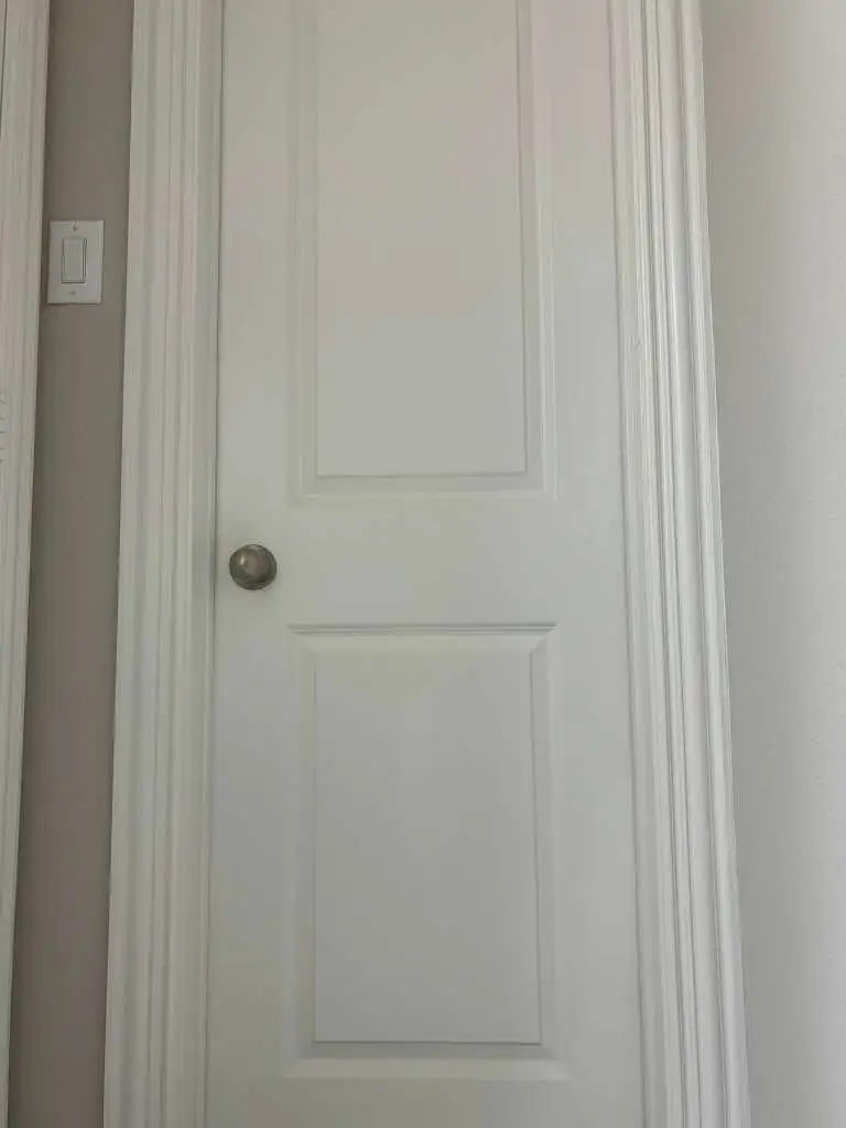 Detalle de puerta limpia